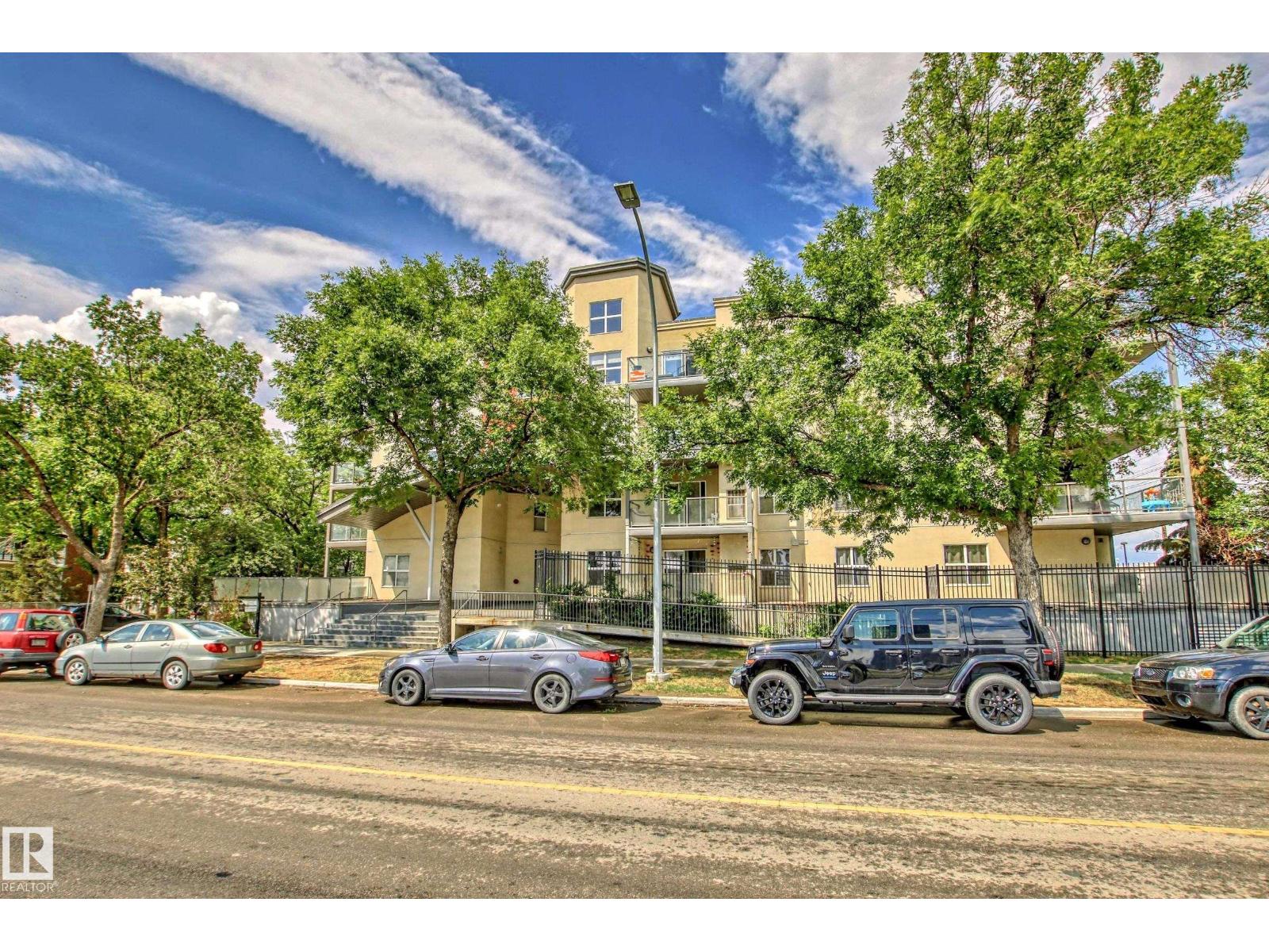 #115 10118 106 AV NW, Edmonton