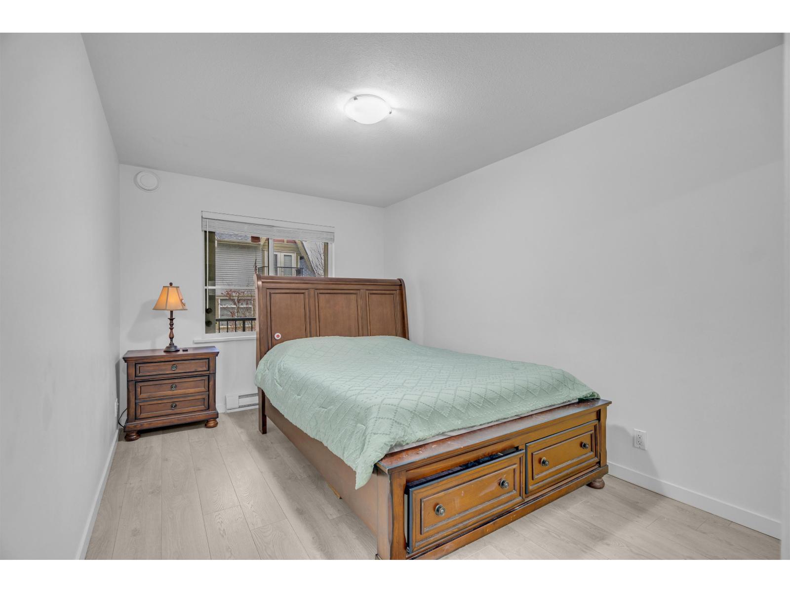 301 12083 92A AVENUE, Surrey