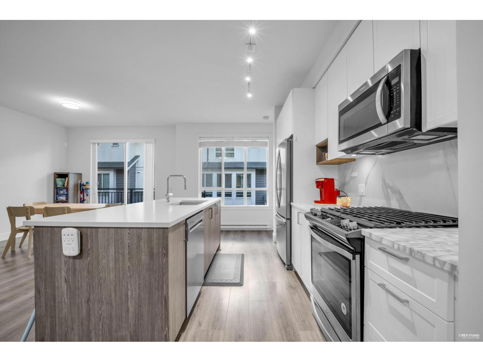 103 9688 162A STREET, Surrey