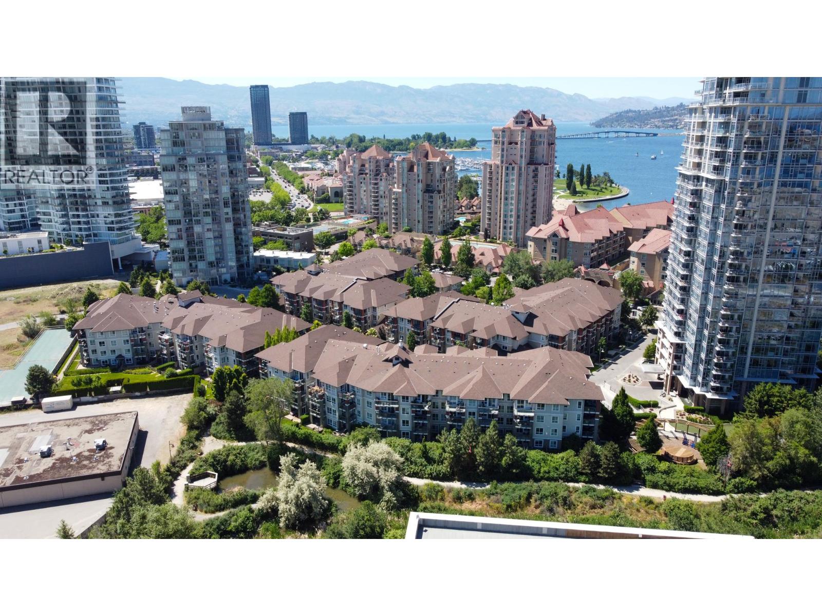 112 1089 Sunset Drive, Kelowna