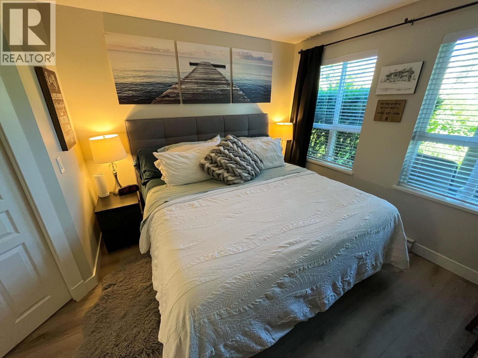 112 1089 Sunset Drive, Kelowna