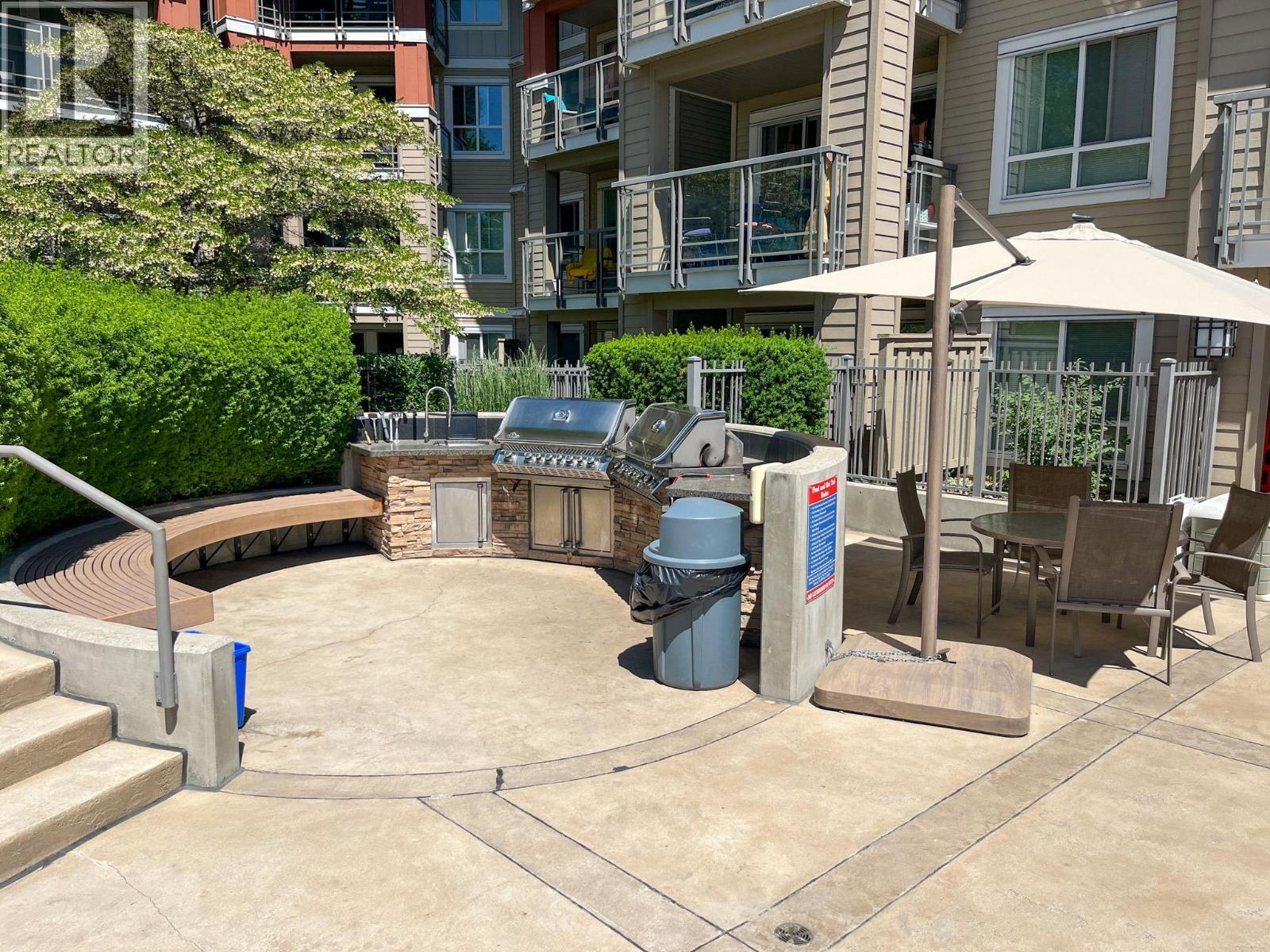 112 1089 Sunset Drive, Kelowna