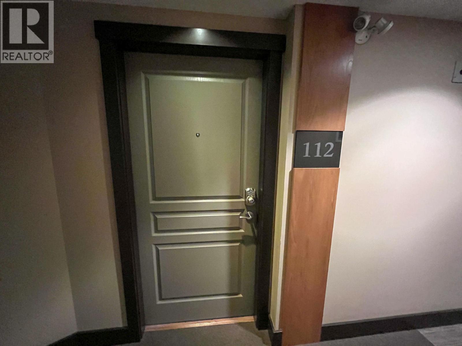 112 1089 Sunset Drive, Kelowna