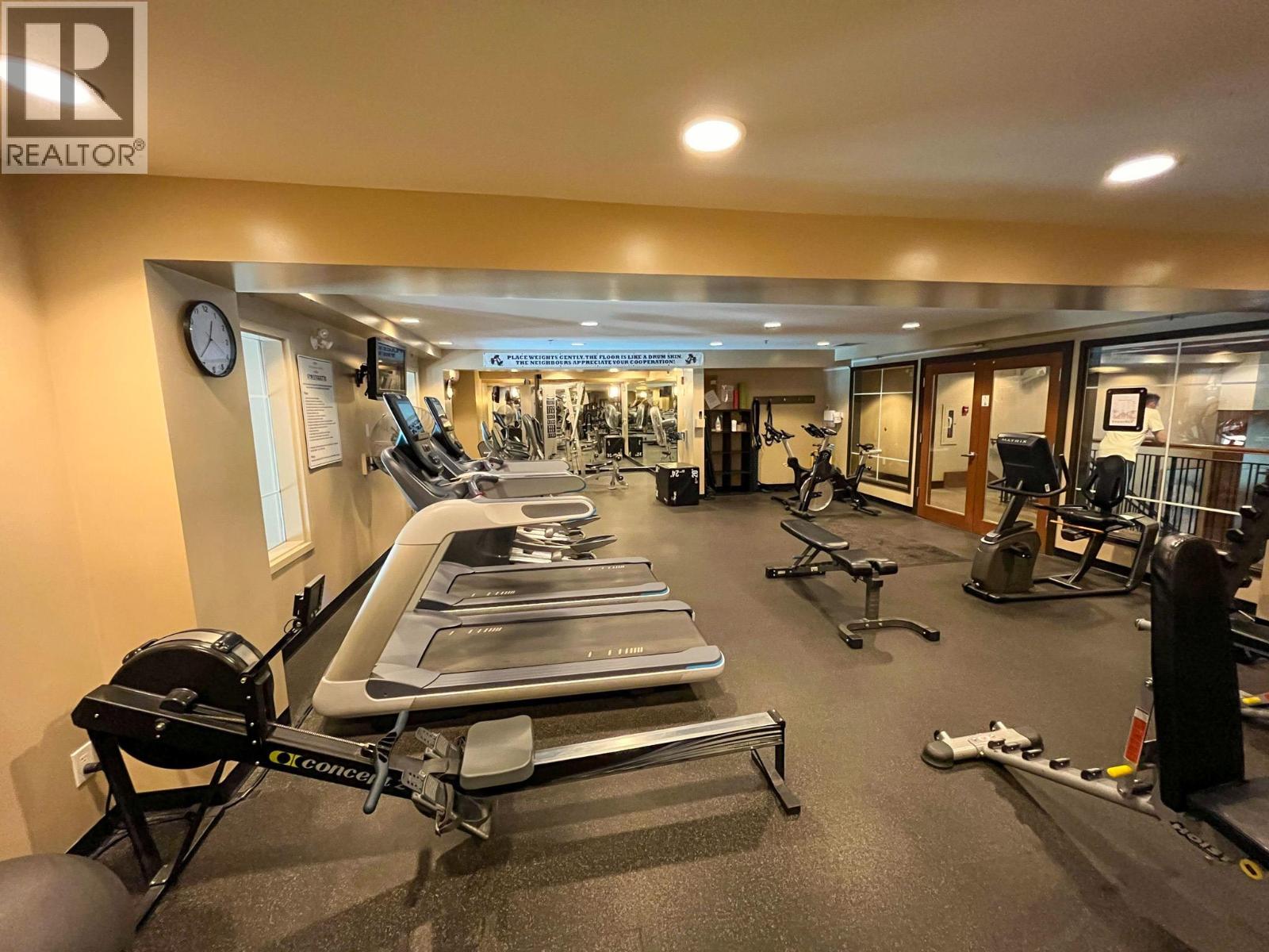 112 1089 Sunset Drive, Kelowna