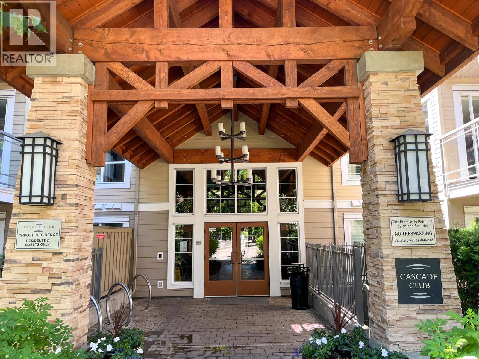 112 1089 Sunset Drive, Kelowna