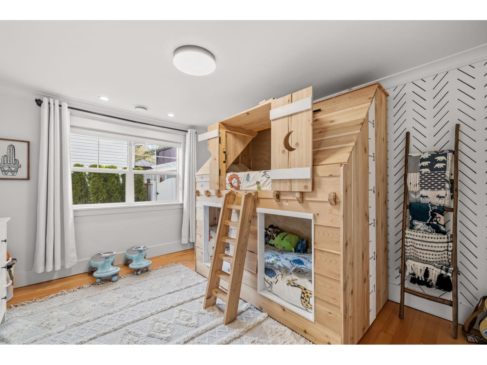 20492 43 AVENUE, Langley