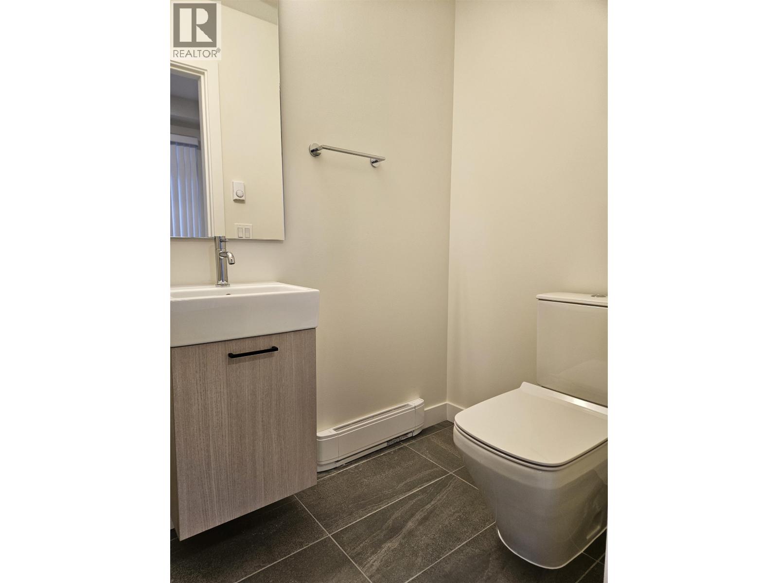 139 488 FURNESS STREET, New Westminster