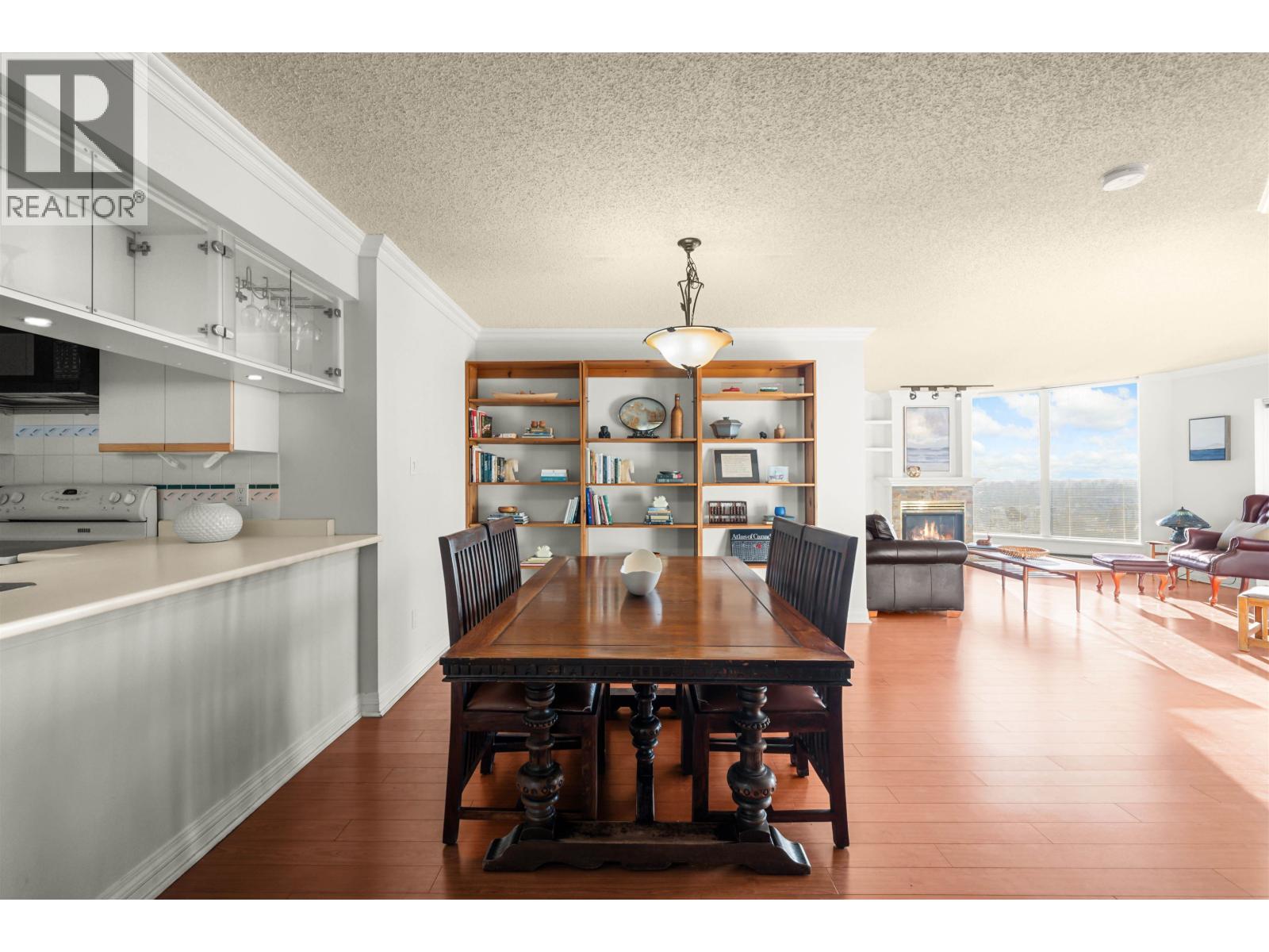 1604 1135 QUAYSIDE DRIVE, New Westminster