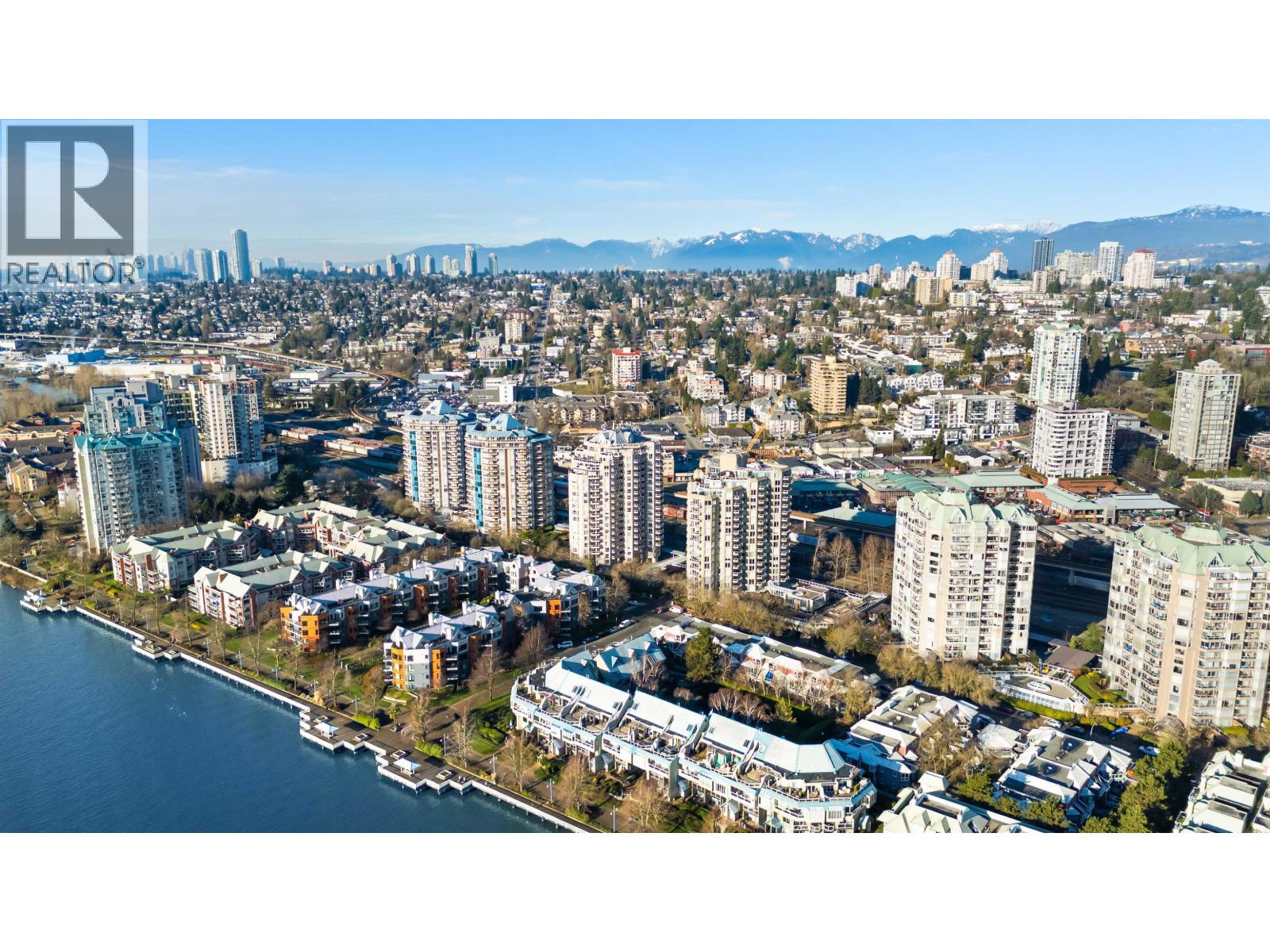 1604 1135 QUAYSIDE DRIVE, New Westminster