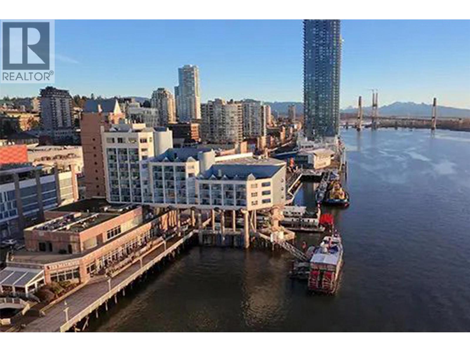 1604 1135 QUAYSIDE DRIVE, New Westminster