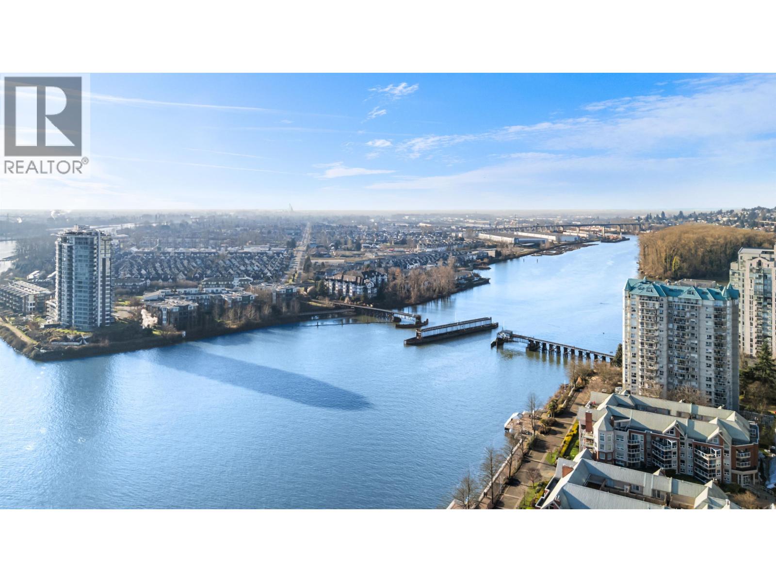 1604 1135 QUAYSIDE DRIVE, New Westminster