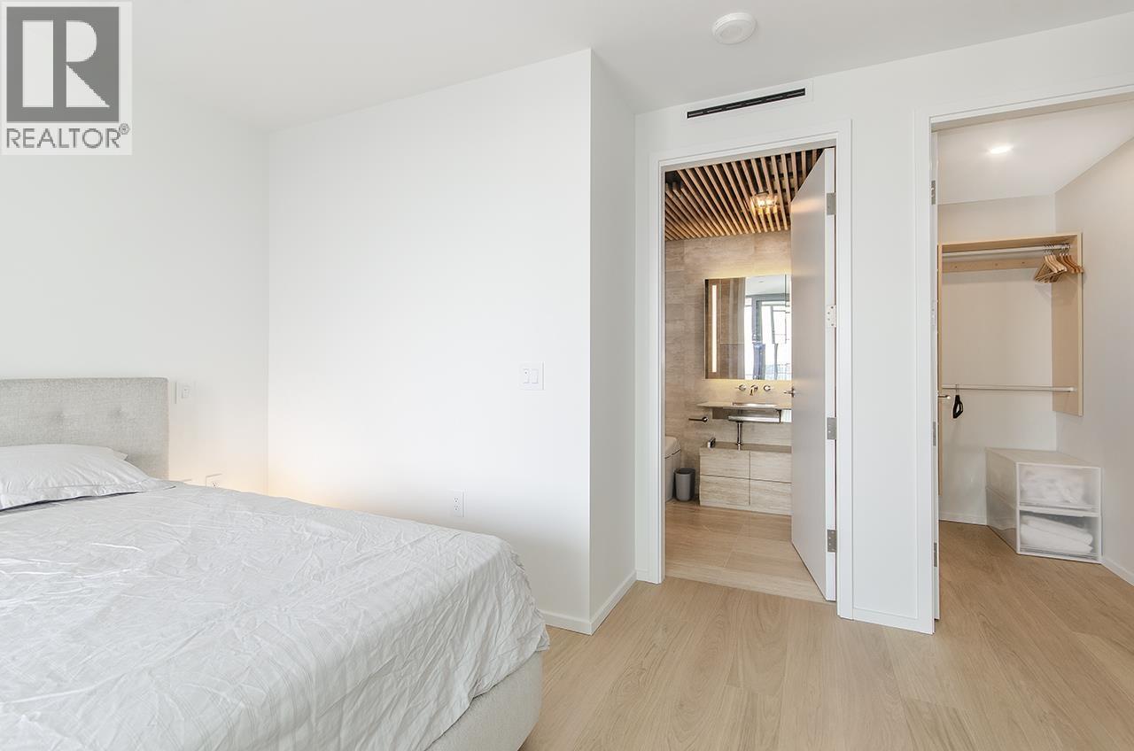 2205 1568 ALBERNI STREET, Vancouver