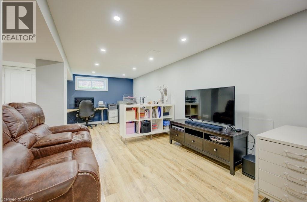 1 BRYANT Court,Hamilton,,