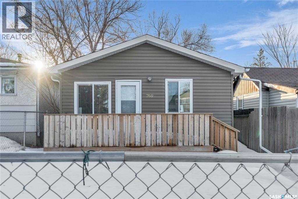 760 Rae STREET - 1
