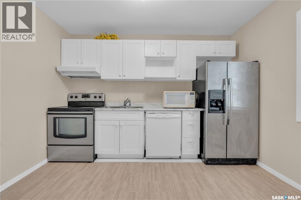 760 Rae STREET - 3