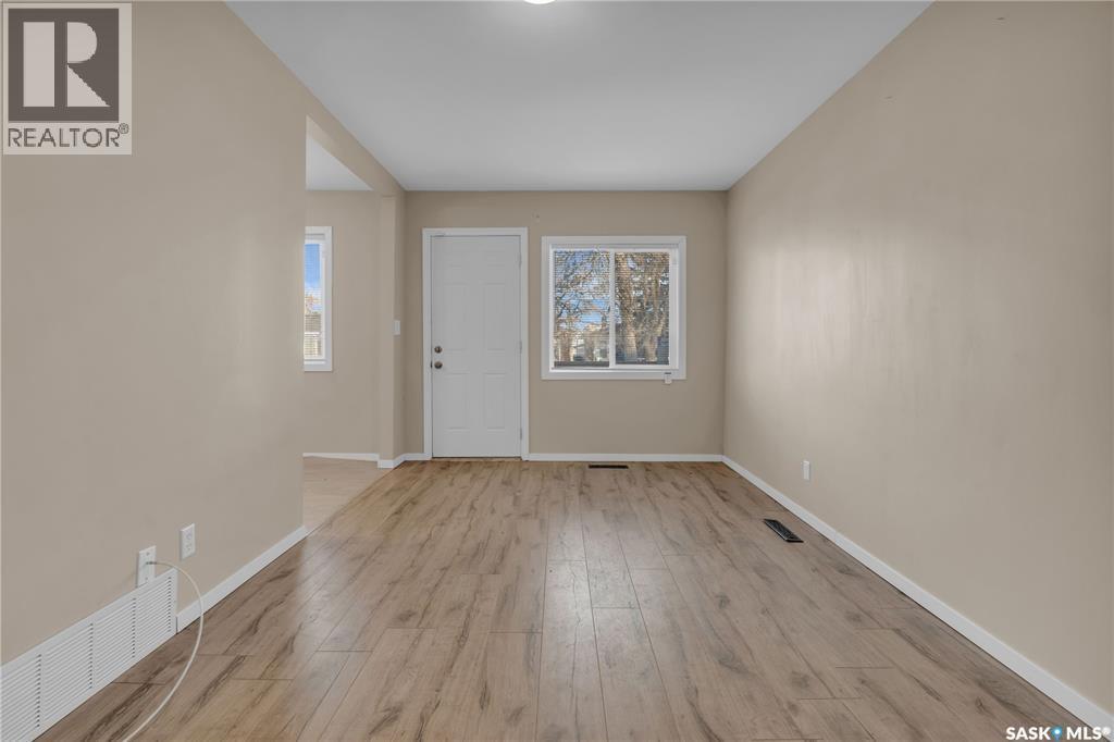 760 Rae STREET - 4