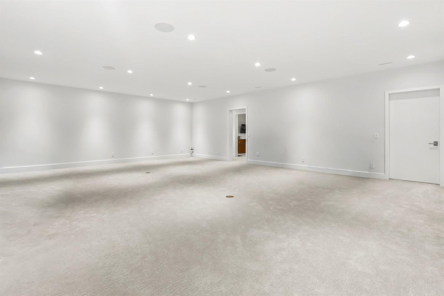 8901 MACKIE STREET, Langley