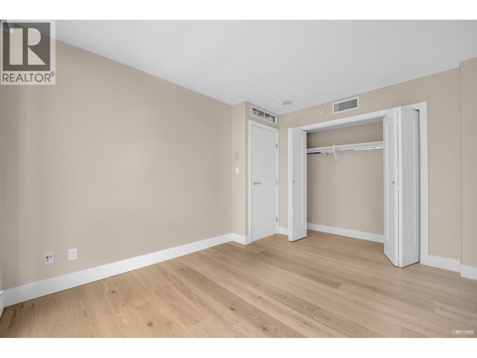 602 590 NICOLA STREET, Vancouver