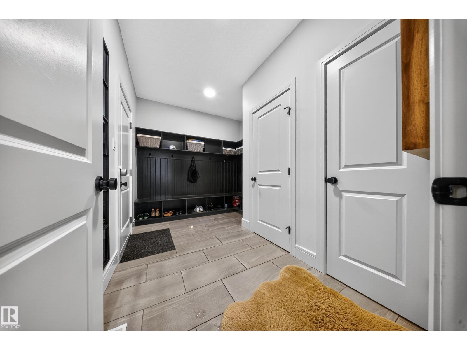 7 JUBILATION DR, St. Albert