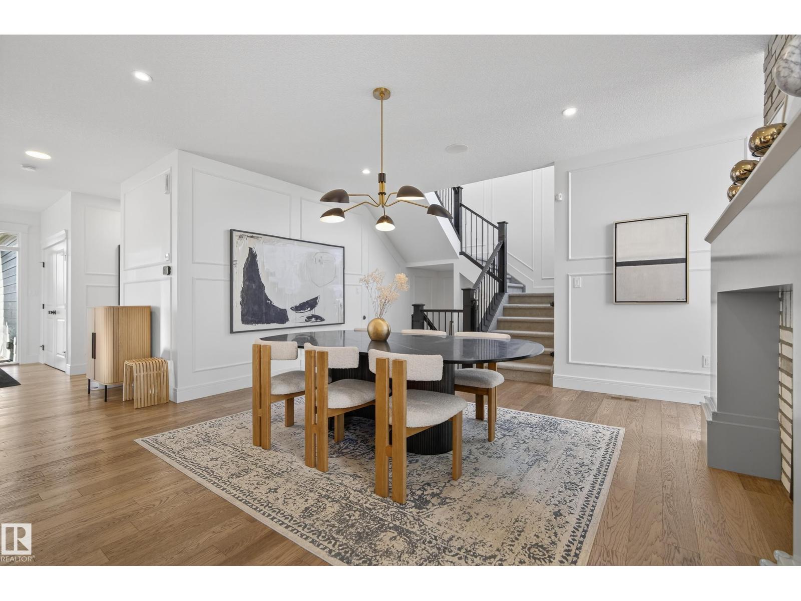 7 JUBILATION DR, St. Albert