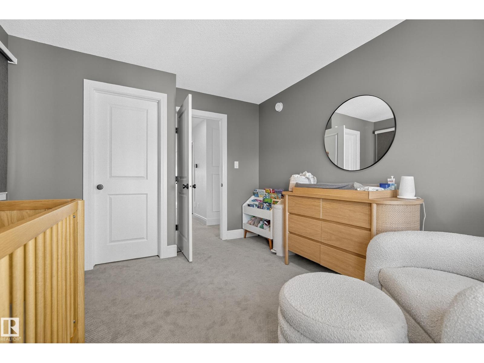 7 JUBILATION DR, St. Albert