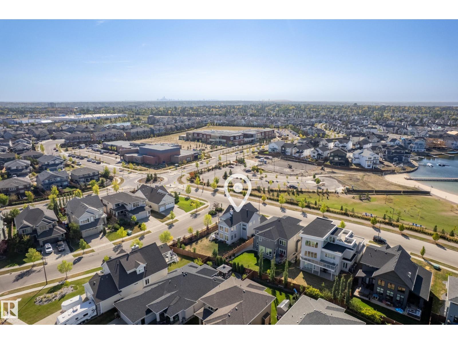 7 JUBILATION DR, St. Albert