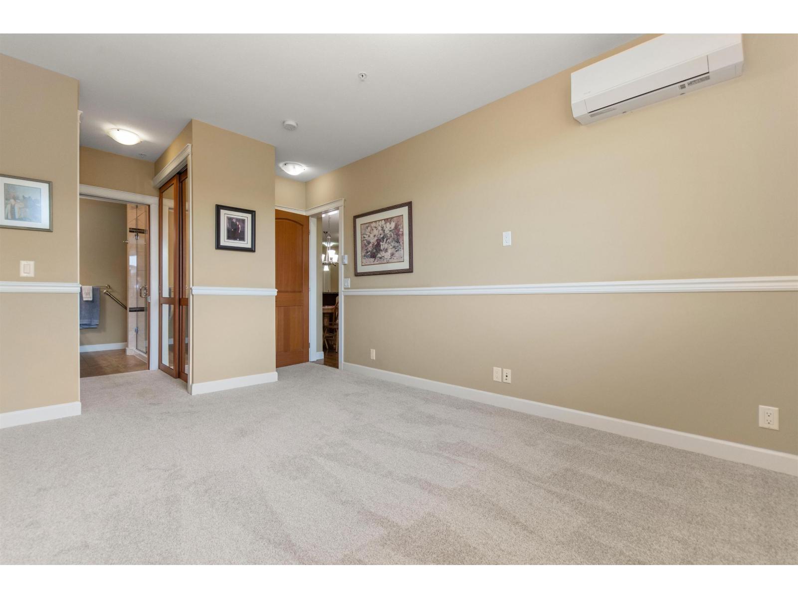 327 8067 207 STREET, Langley