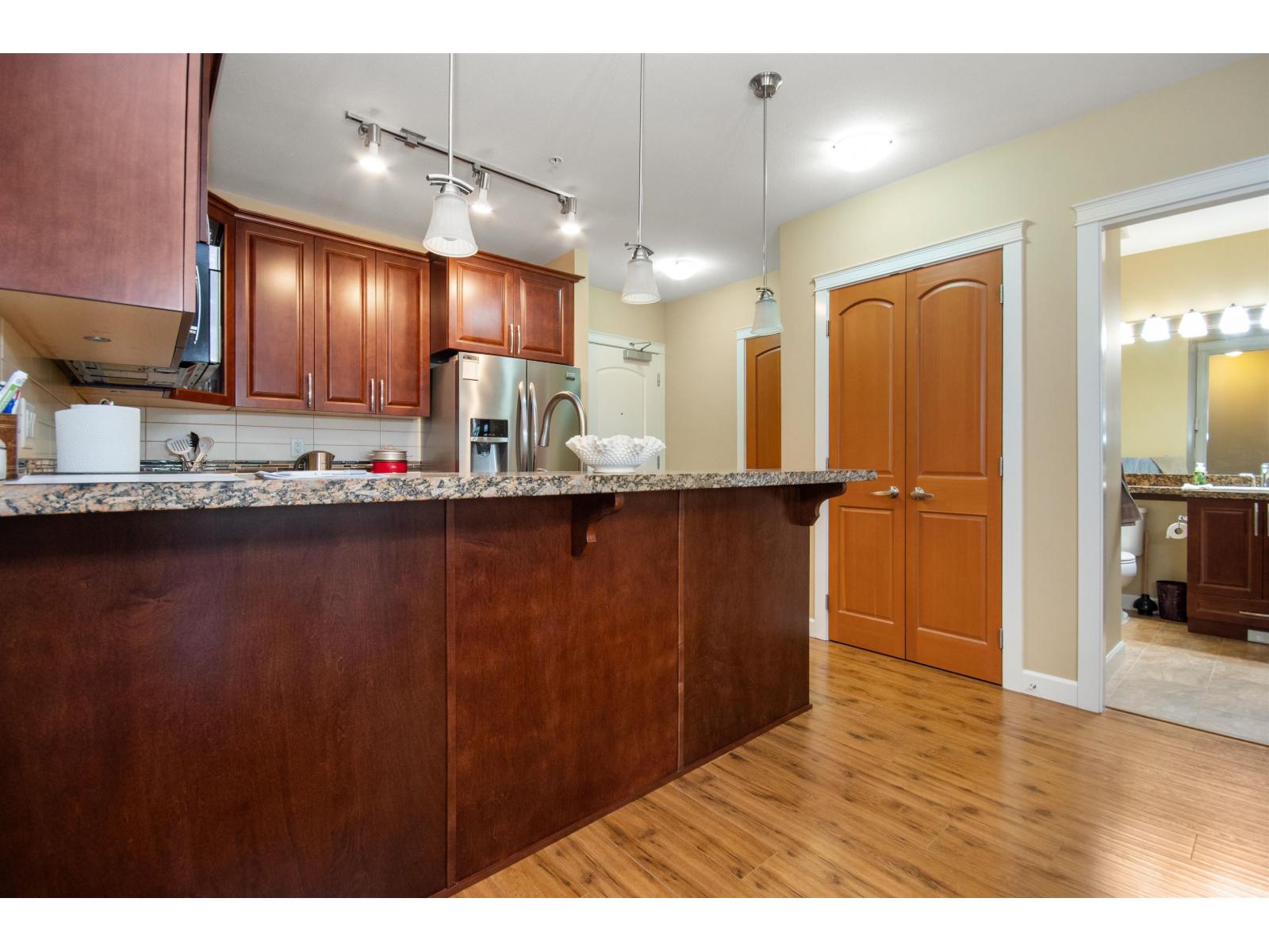 327 8067 207 STREET, Langley