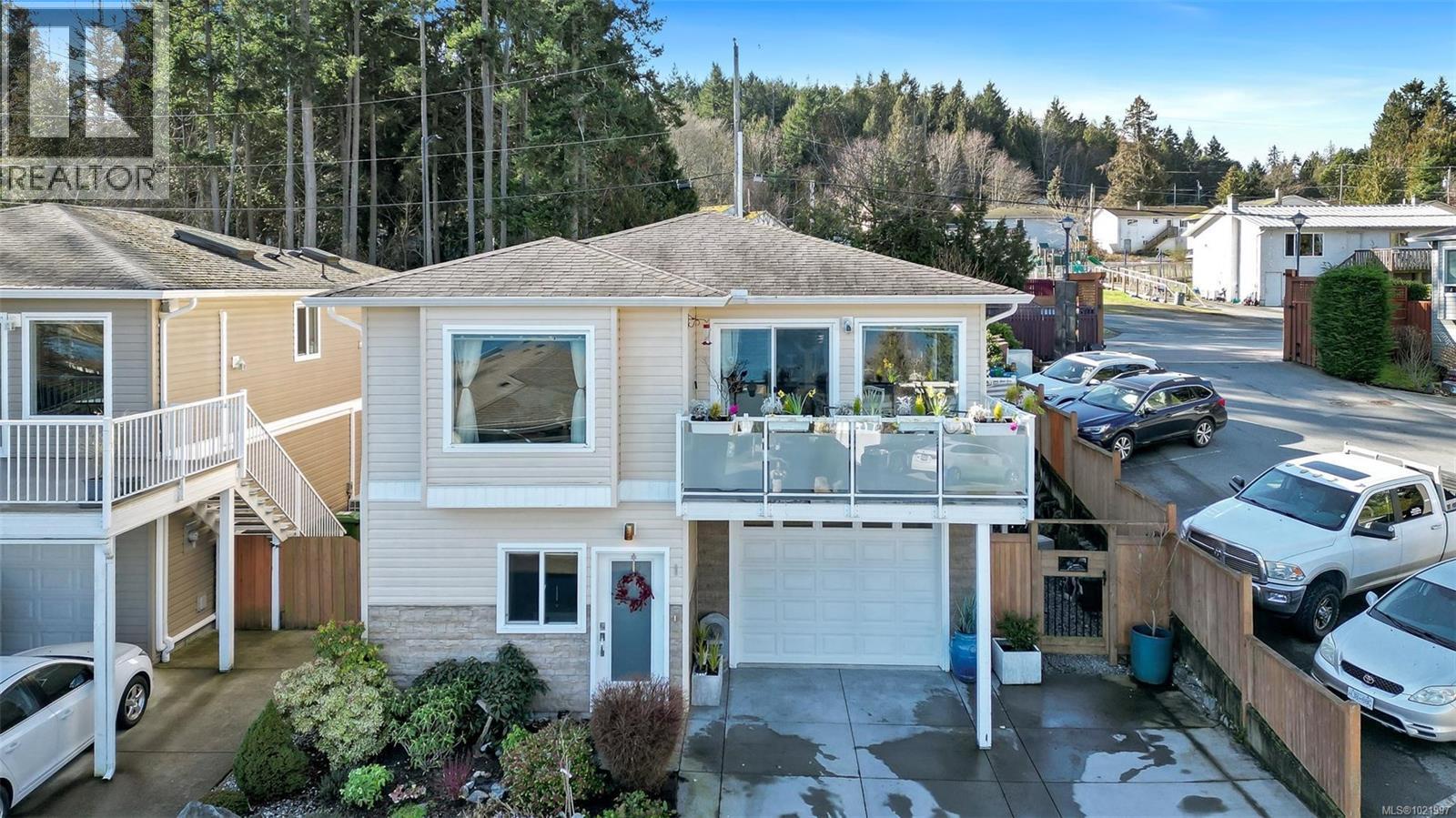 1 2740 Stautw Rd, Central Saanich