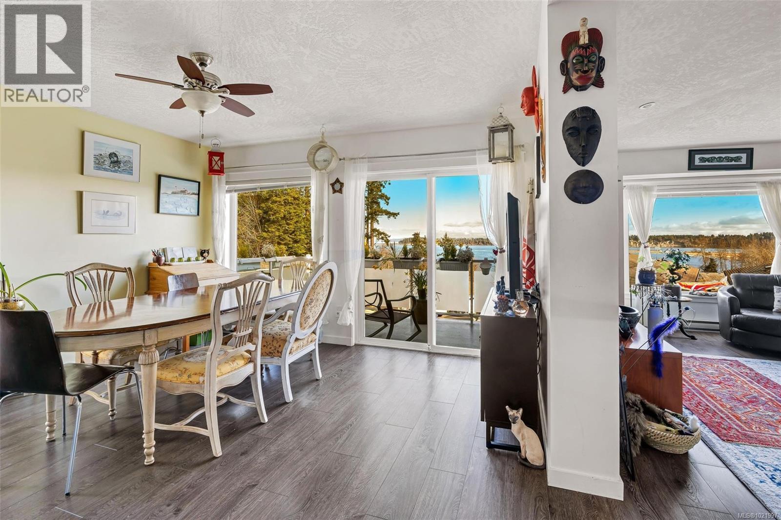 1 2740 Stautw Rd, Central Saanich