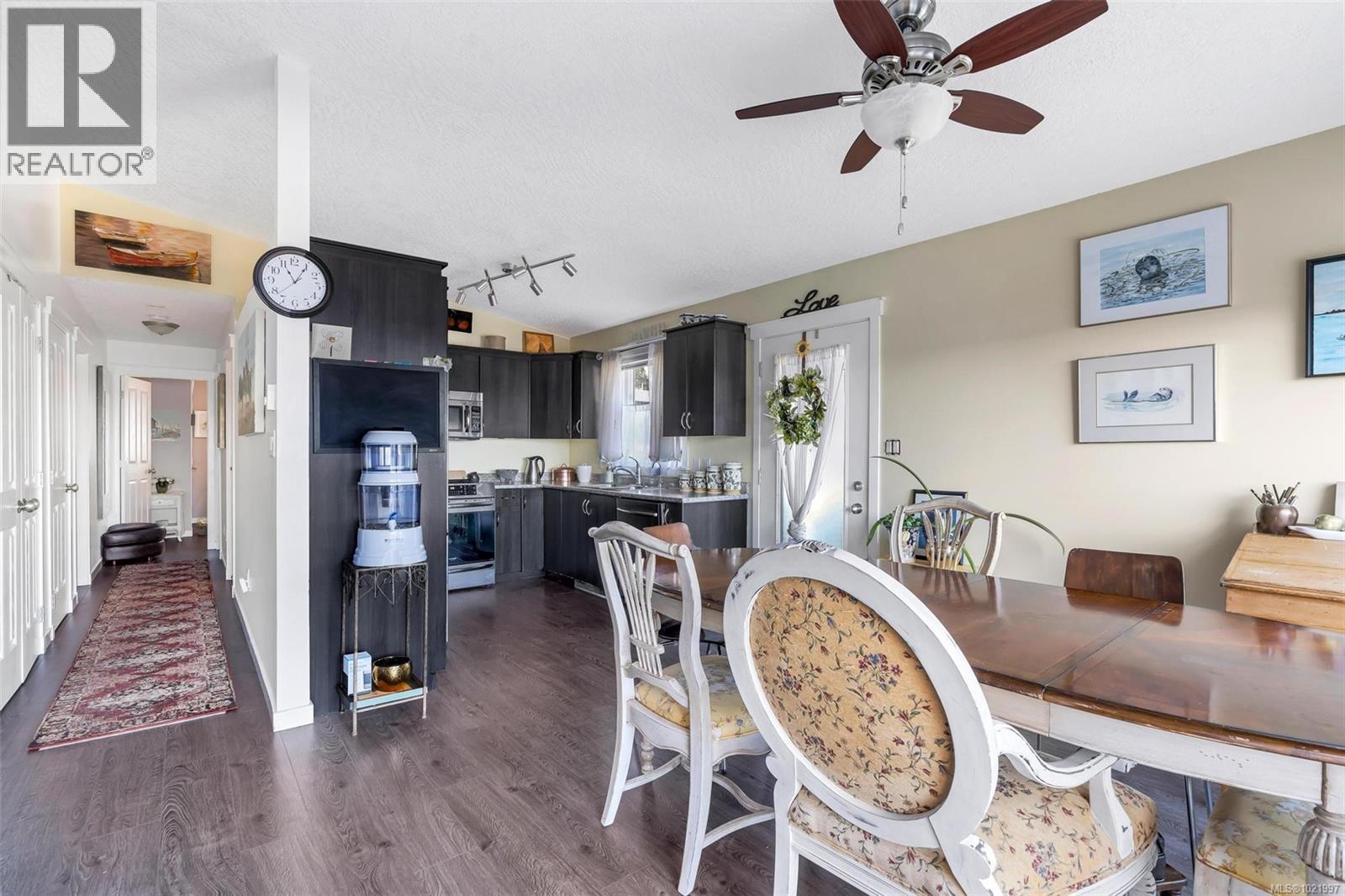 1 2740 Stautw Rd, Central Saanich