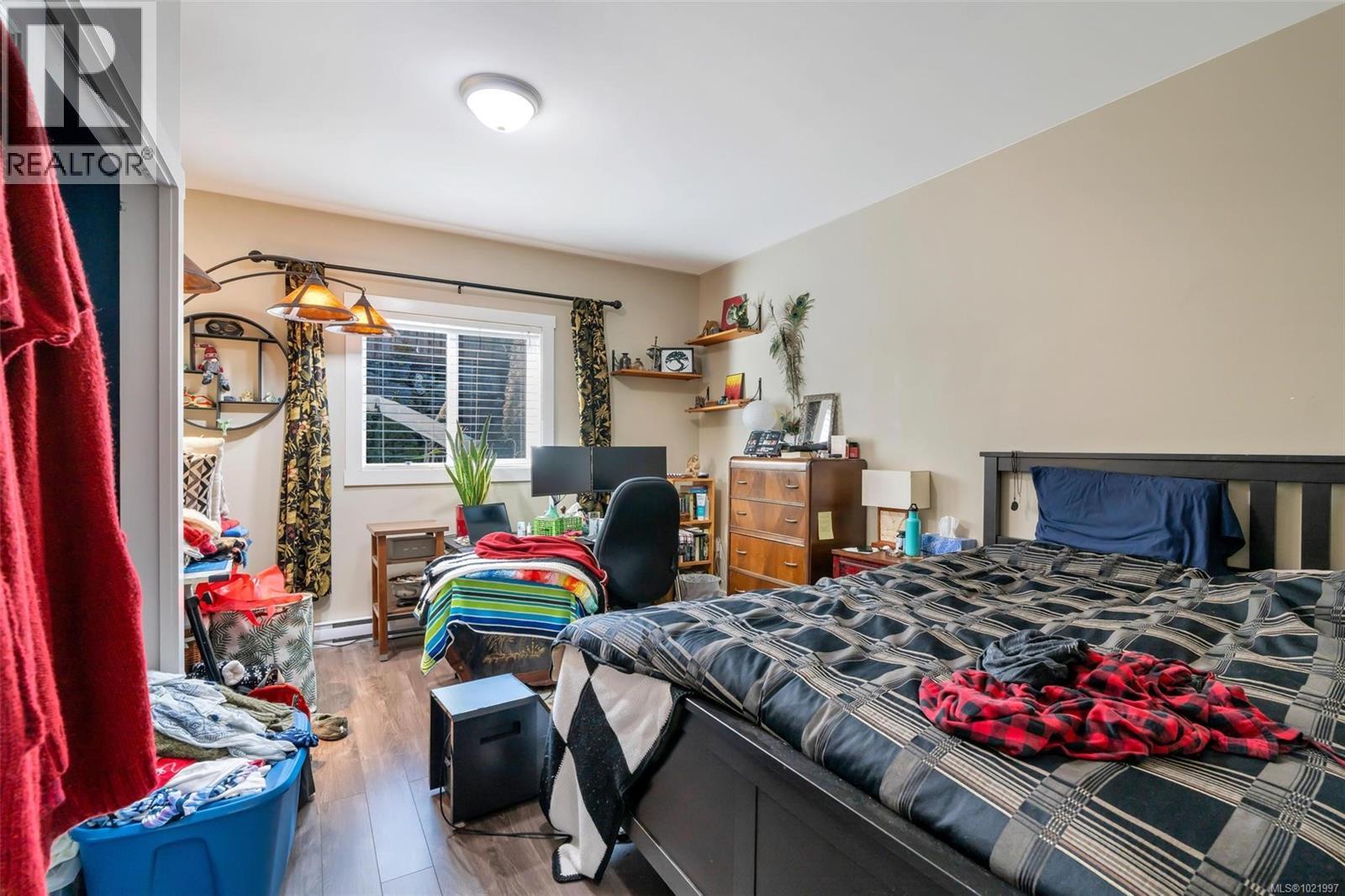 1 2740 Stautw Rd, Central Saanich