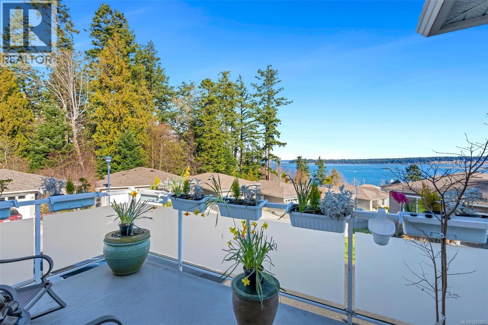 1 2740 Stautw Rd, Central Saanich