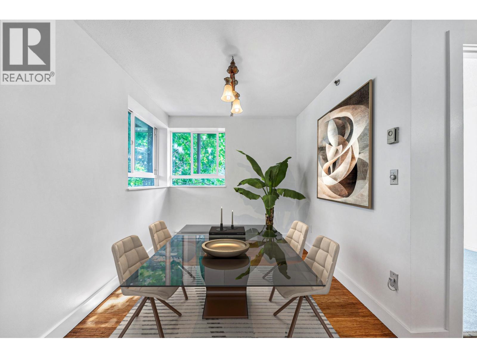 28 1345 W 4TH AVENUE, Vancouver