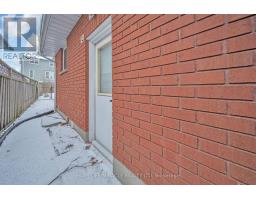 261 Country Hill Drive, Kitchener, ON N2E2C1 Photo 22