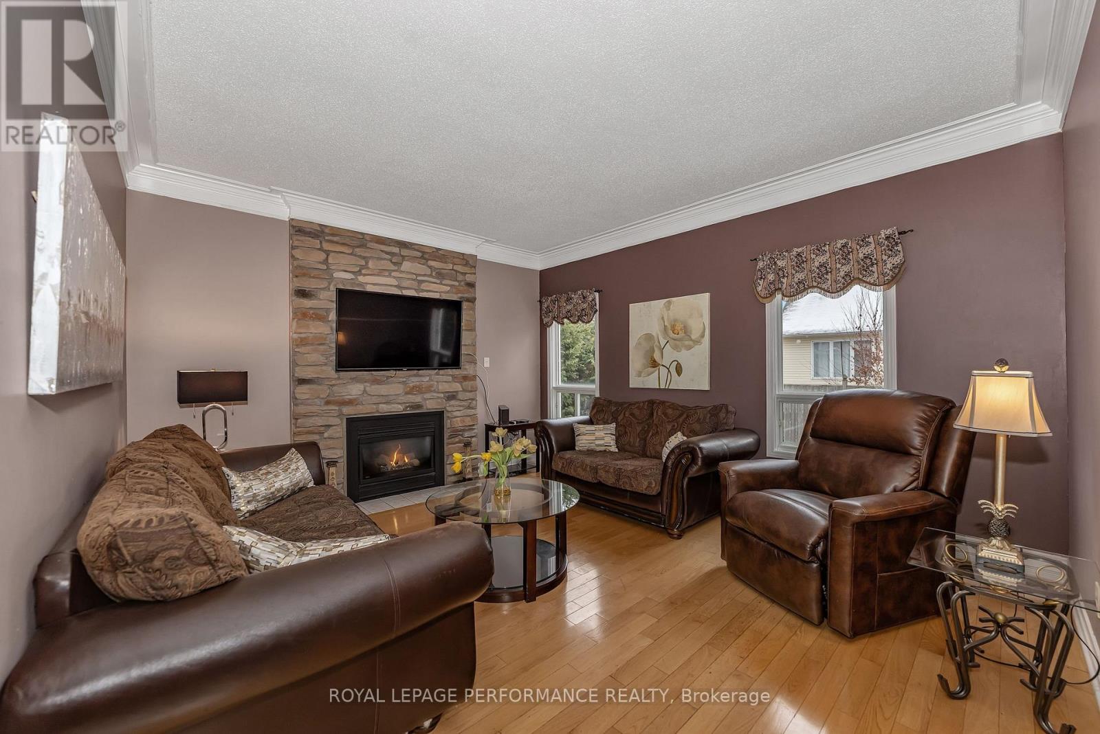 644 VALIN STREET - 23