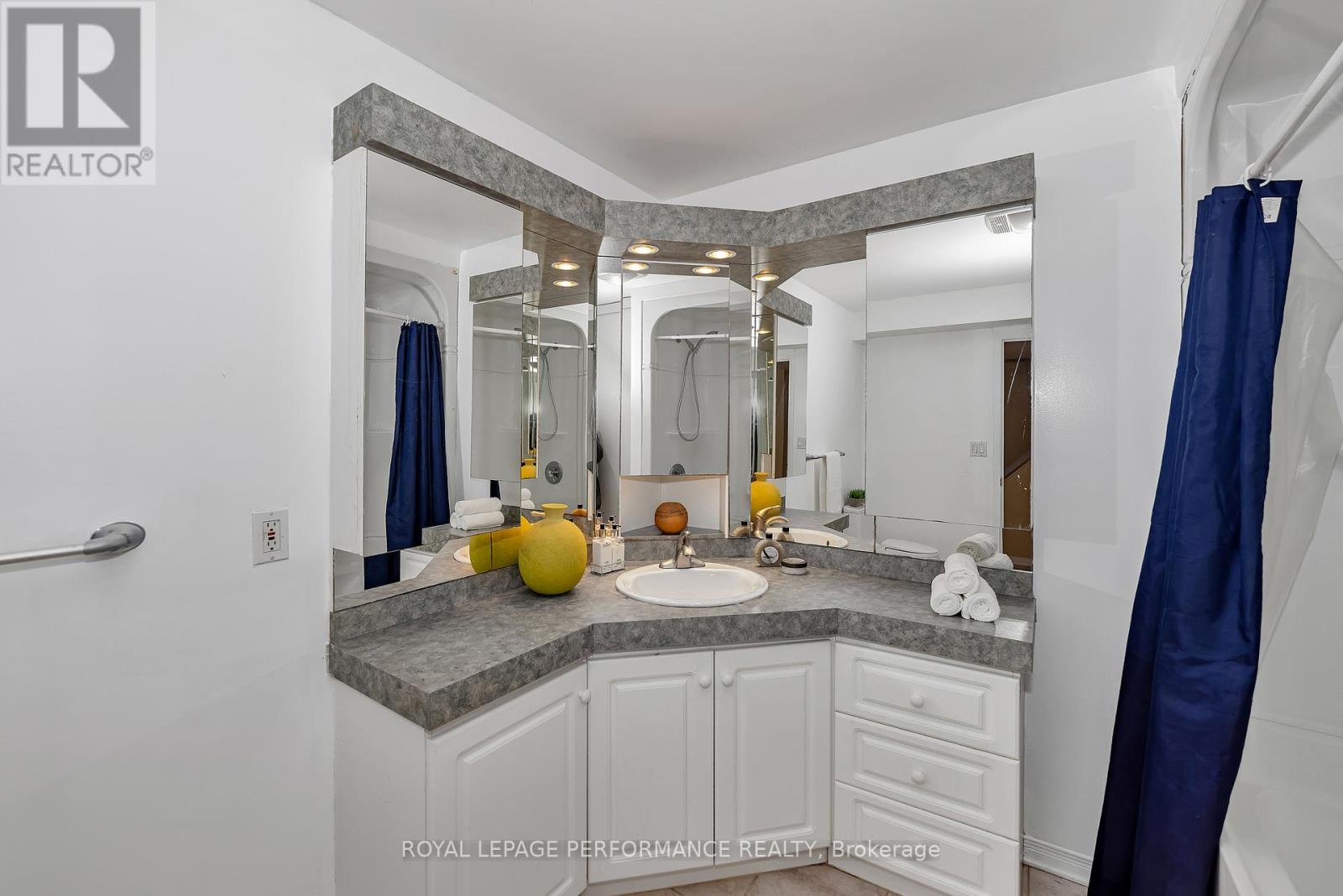 644 VALIN STREET - 6