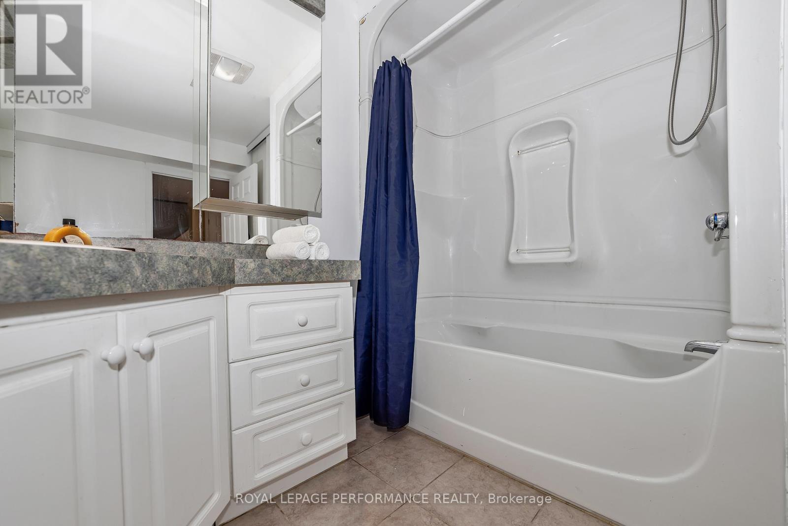 644 VALIN STREET - 7