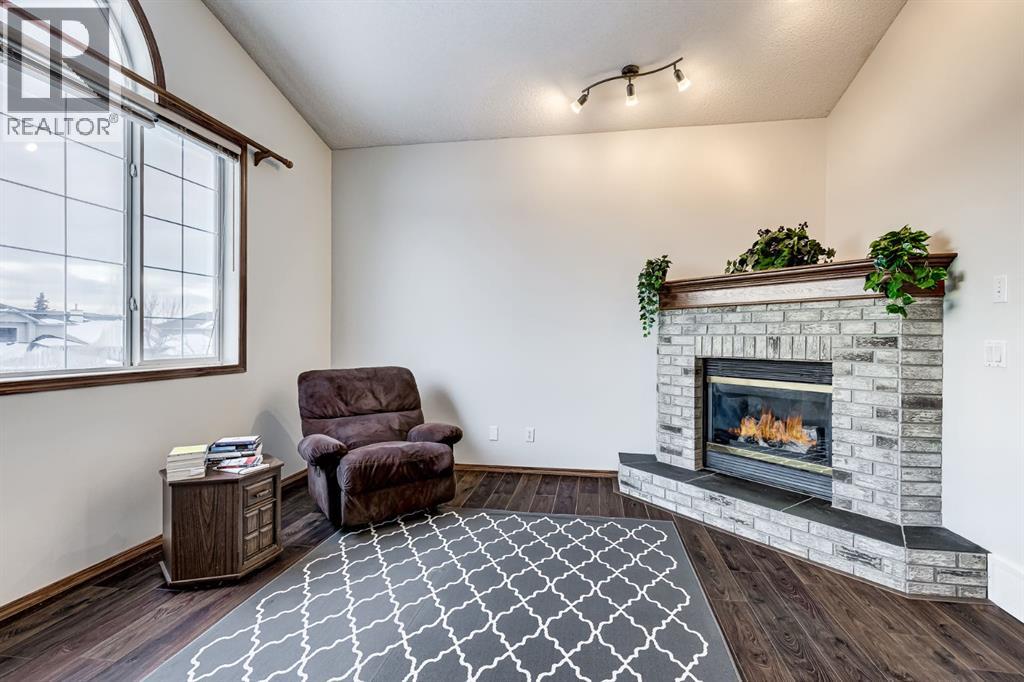 Single Family House for Sale in  Coventry Court NE Coventry Hills Calgary 