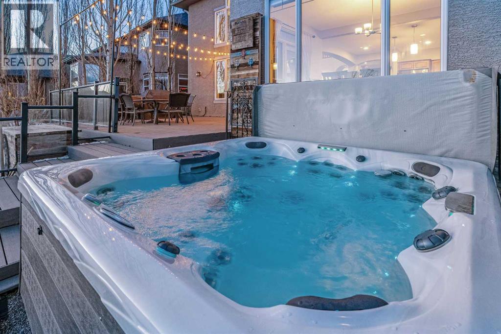 Single Family House for Sale in  Sherwood Point NW Sherwood Calgary 