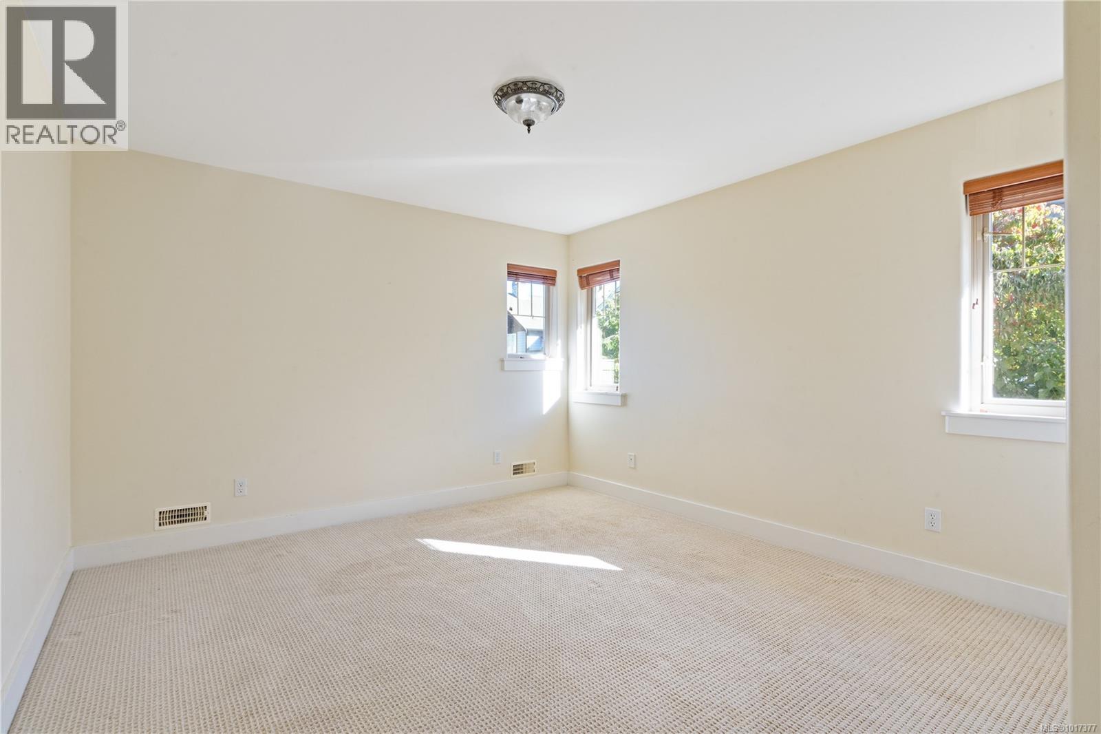  2151 Harrow Gate, Langford