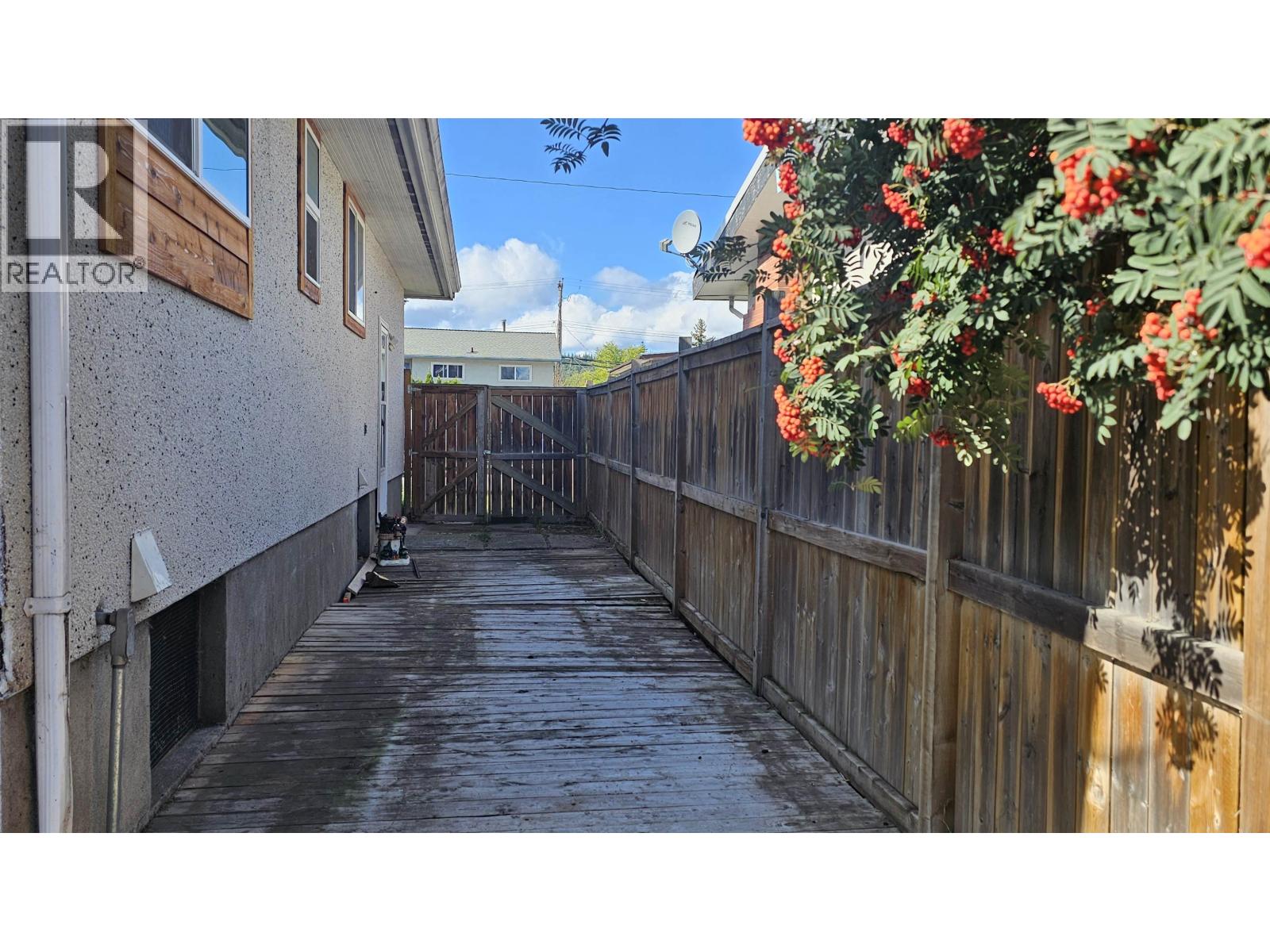 3962 4TH AVENUE - 12