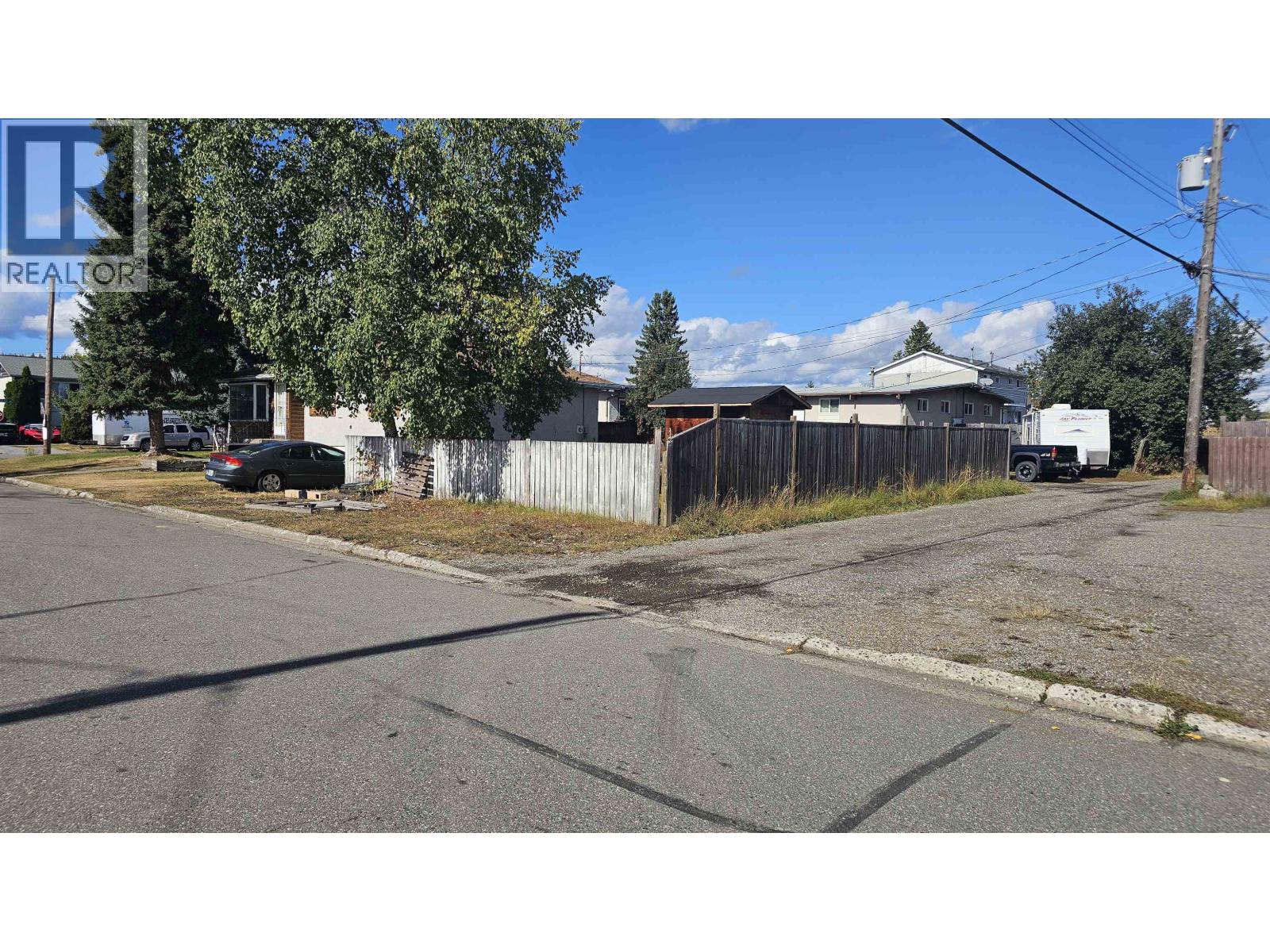 3962 4TH AVENUE - 14