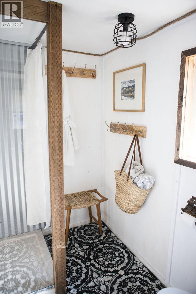 172 6th Street, Coalmont-Tulameen