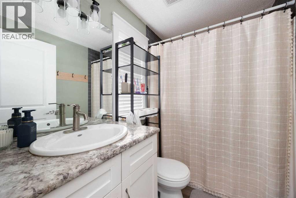 156 McKinlay Crescent, Fort McMurray