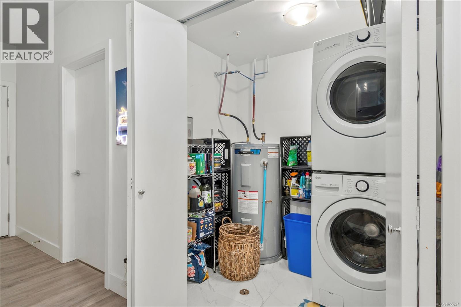 102 3070 Kilpatrick Ave, Courtenay