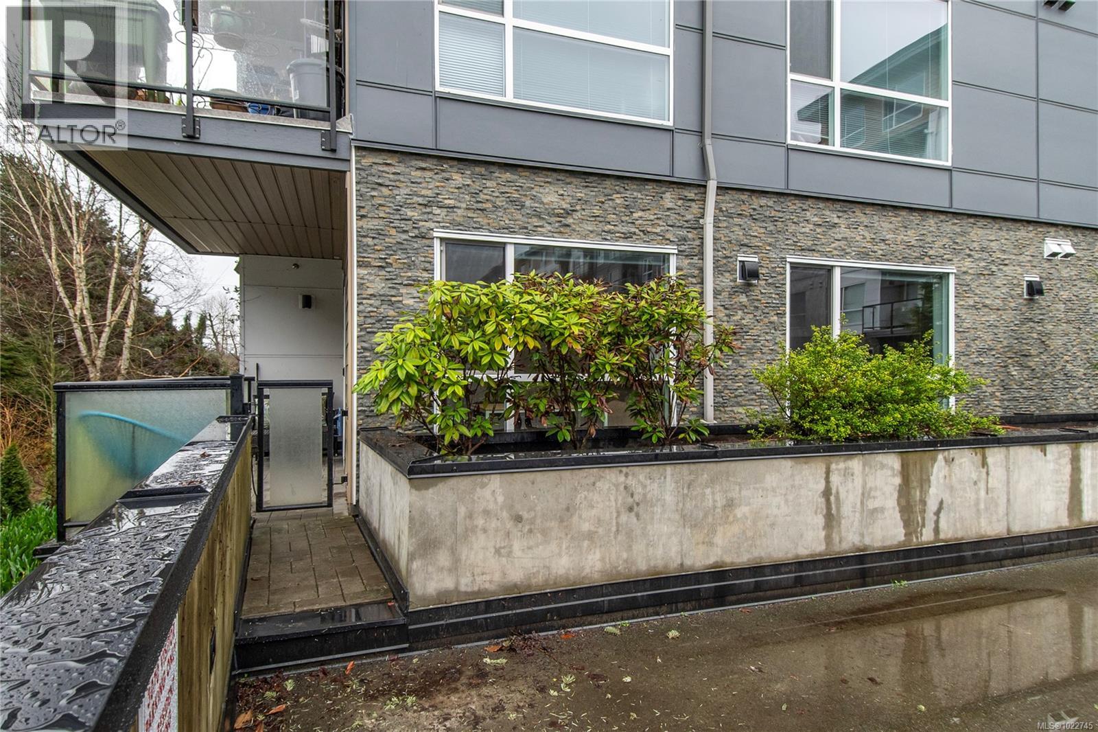 102 3070 Kilpatrick Ave, Courtenay