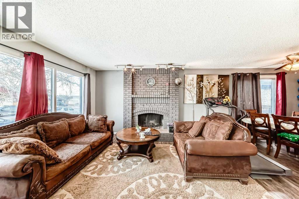 Single Family House Bungalow for Sale in  Temple Drive NE Temple Calgary 