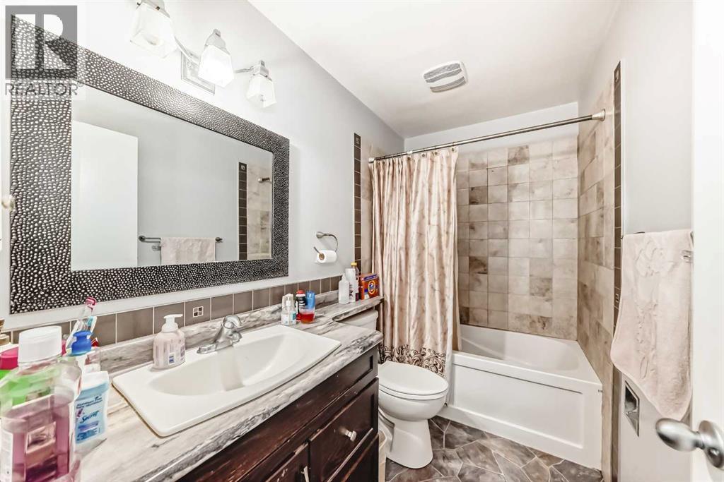 Single Family House Bungalow for Sale in  Temple Drive NE Temple Calgary 