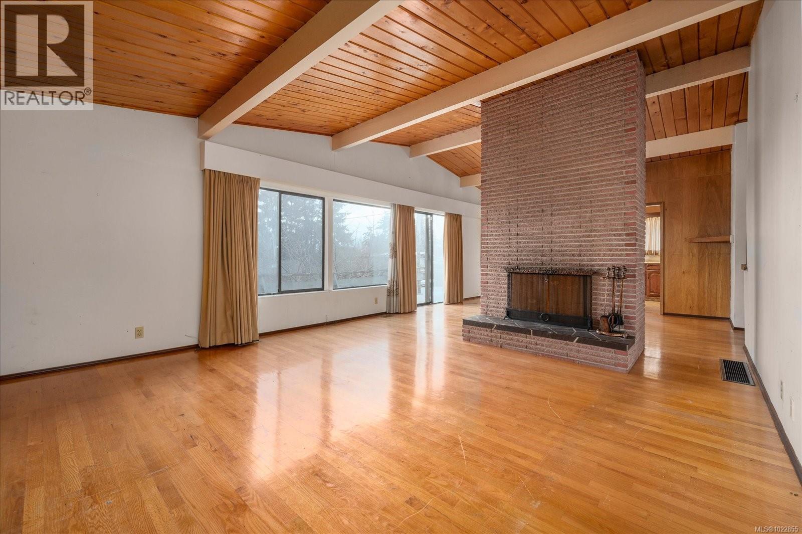 912 CAPILANO PL - 19